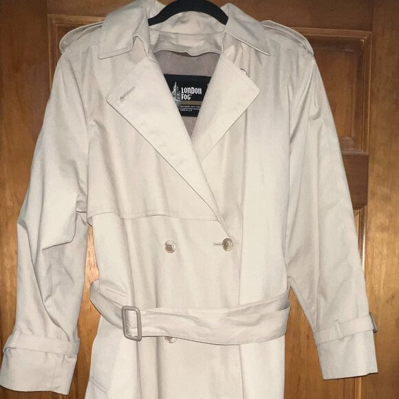 Vintage 1990s London Fog Woman’s Tan Trench Coat with Liner - Size Petite 12 - Picture 1 of 9